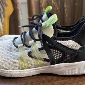 Vionic Sneakers - White and Black with Lime Accents